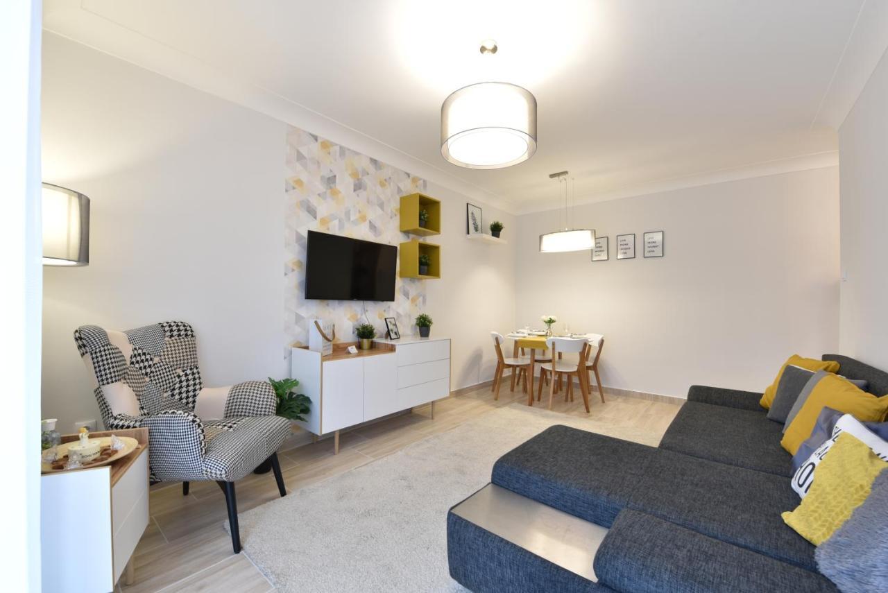 Kiralykut 1 Apartman - Ingyen Parkolas, Bicajok, Ac Секешфехервар Экстерьер фото