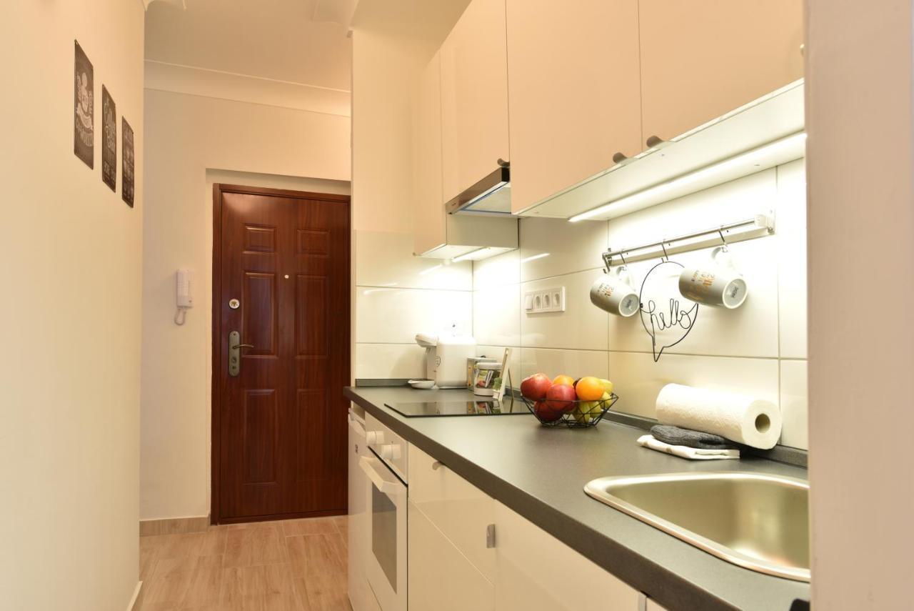 Kiralykut 1 Apartman - Ingyen Parkolas, Bicajok, Ac Секешфехервар Экстерьер фото